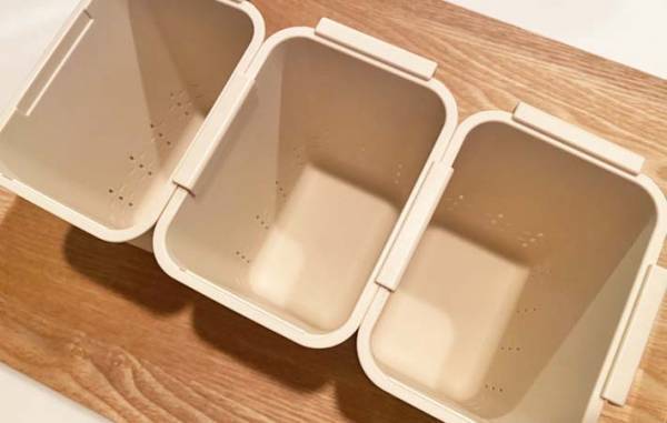 スリコで買った『ケース』　使い方に「立つとは！」「アイスもいける」