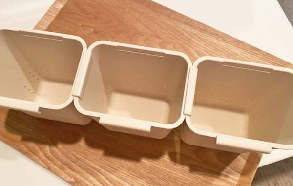 スリコで買った『ケース』　使い方に「立つとは！」「アイスもいける」