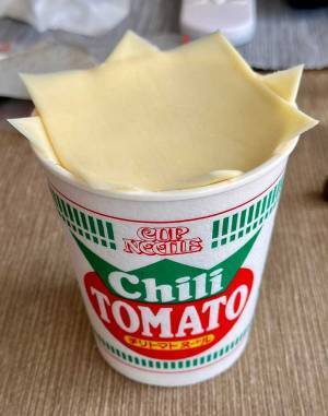 ３分後にフタすると…　カップ麺の食べ方に「天才」「この手があった」