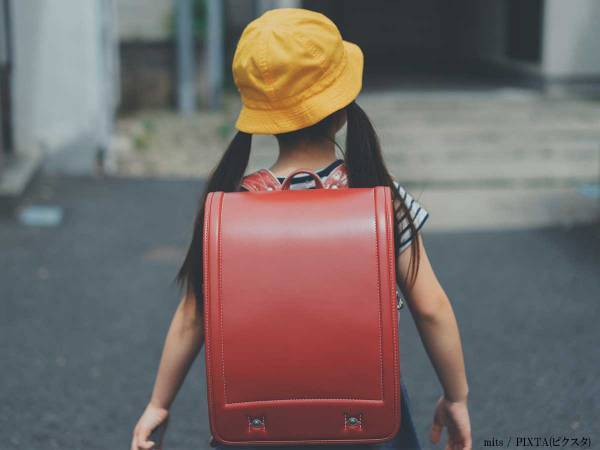 肩たたき券に貼られた謎の『３本の線』　９歳娘の答えに「爆笑」「賢い！」