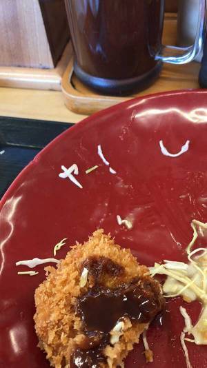 店で食事をしていた男性　皿の中から『あるもの』が出てきて…？