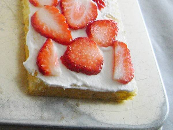 ショートケーキを作った男性　よく見ると…「発想の勝利」「最高か！」