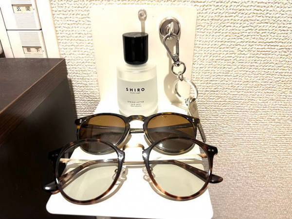 １００均のブックエンド、じゃない使い方に「我ながら天才」「感動的」