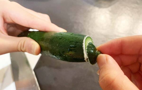 切ってこするだけで…？　試した結果に、子供が「えっ、すごい！」