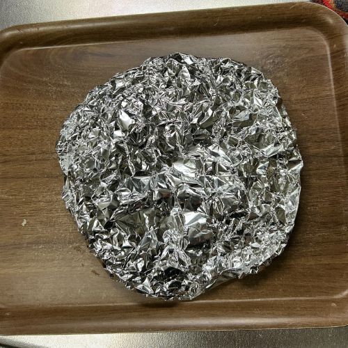 『アルミホイル』が料理に大活躍！　活用テクに「真似します」「楽になる」