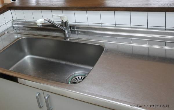 キッチンペーパーで拭いてはいけないものは？　情報に「つい拭いちゃってた…」