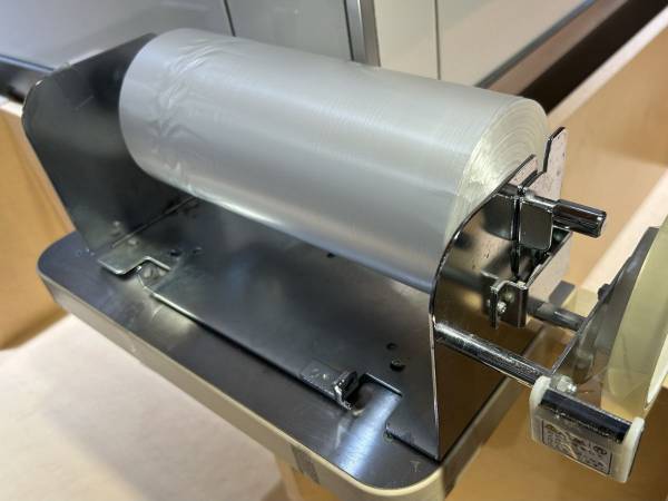 レジのポリ袋が開けられないなら？　５つの開け方に「真似します！」