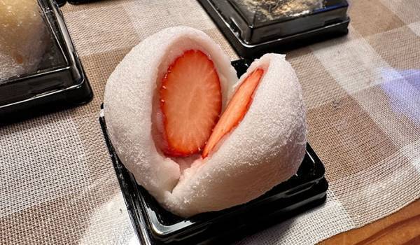 イチゴ大福を買いに来た男の子　店長に声をかけ…　「そりゃこうなる」「泣いた」