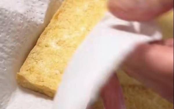 カツの代わりに厚揚げ使ってみて！　かさまし節約サンドイッチに「むしろこっち」