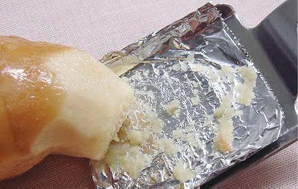 排水口にアルミホイルを詰めると？　企業が試した結果が「すごい」