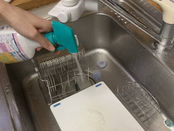 キッチン泡ハイター、レバーの引き方にも注意点　企業の情報に「知れてよかった」