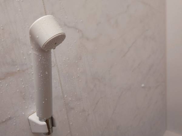 髪が傷む原因、いつものシャワーかも？　大阪ガスの情報に「そうだったのか」「初耳」