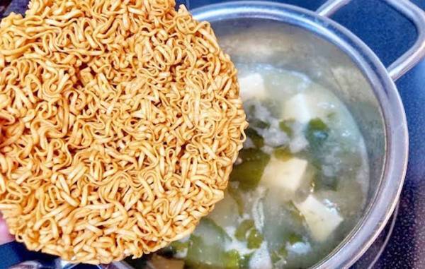味噌汁が余ったらコレ！　日清のレシピに「簡単」「ちょっと豪華」