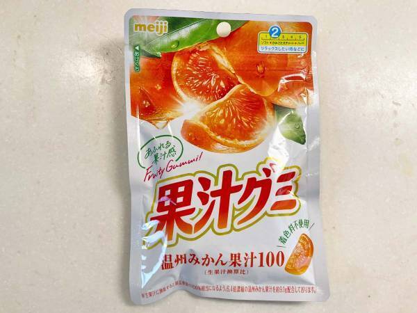 そのまま食べるの待って！　グミを水で溶かしたら…？