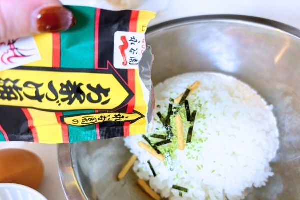 『お茶漬けの素』を使った思いがけないレシピに「マジか」「それができるとは」