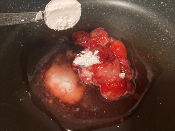 ローソン『こしあん大福』にアレかけたら　あまりのうまさに「家族が感動」