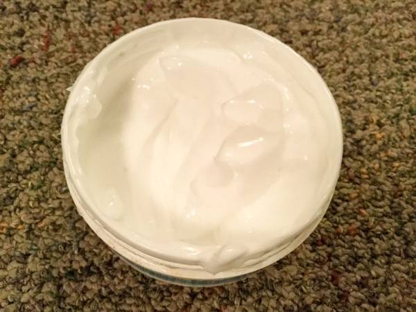 ニベアクリーム使用時にしてはいけないこと　花王公式サイトの情報に「もうやめる」