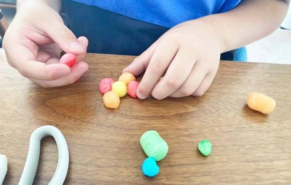 ９歳の子供が「ちょいムズだけど楽しい」　話題の１００均オモチャがこちら