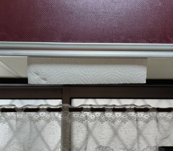 突っ張り棒を『あの場所』に設置したら？　使いやすさに「かなり快適」「これは優秀」