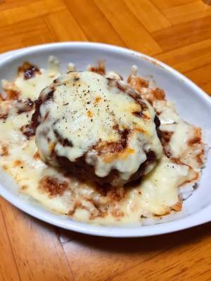 セブン『金のハンバーグ』のポテンシャルに感動！　活用レシピに「ほっぺた落ちた」