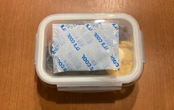 保冷剤は上に置く？下に置く？　メーカーの説明に「マジか」「知らなかった」