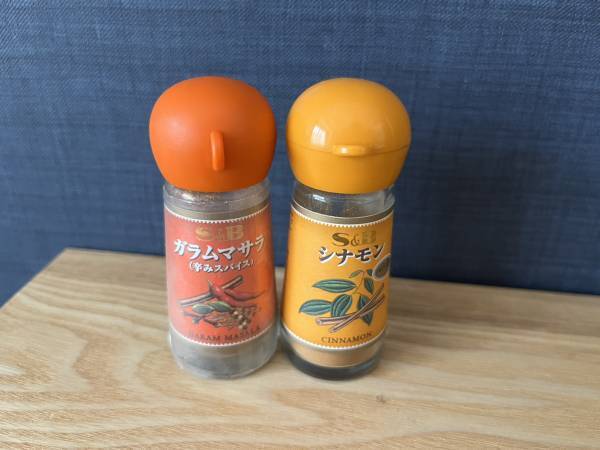 「気付かなかった！」　エスビーのスパイス、ふたを見ると？