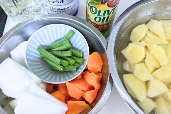 肉じゃがにちょい足ししたら『うますぎた』　隠し味に「想像もしてなかった」「好相性」