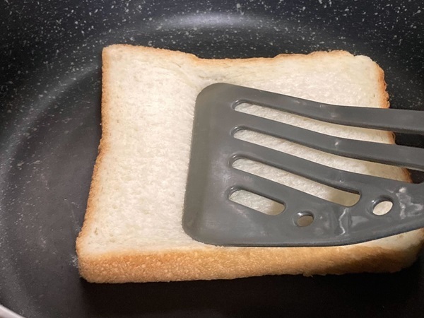 『こんな使い方が！』　食パンにまつわるアッと驚く裏技３選に「知らなかった」