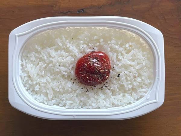 パック入りご飯で？　オムライスのレシピに「目からウロコ」