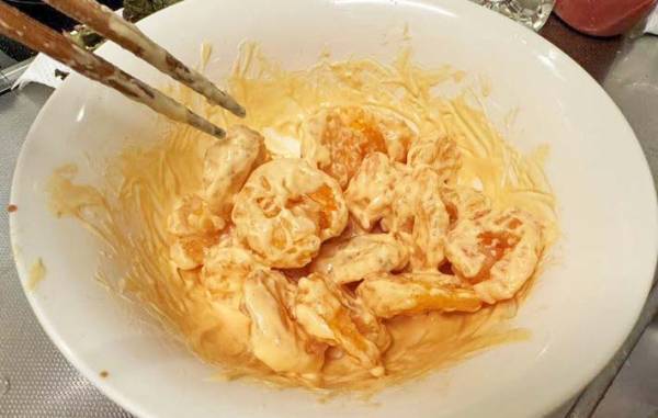 「コクがすごい」「また買いたい」　余った練乳でエビマヨを作ってみた