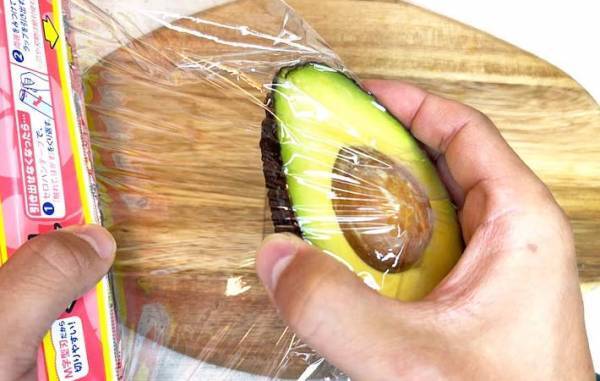 レモン汁を絞ってみると…？　「ちゃんと防げた」「忘れずにやる」