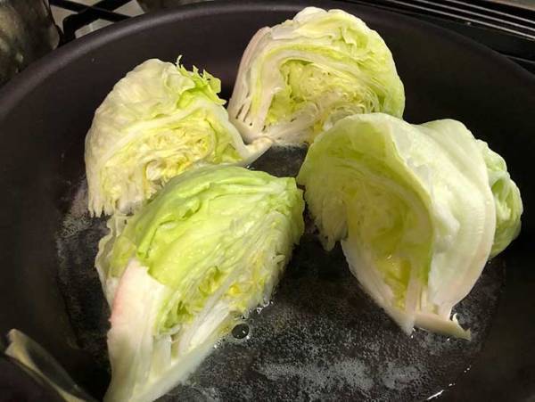 食べる手が止まらない！　レタスの意外な食べ方に「今夜はこれに決まり！」