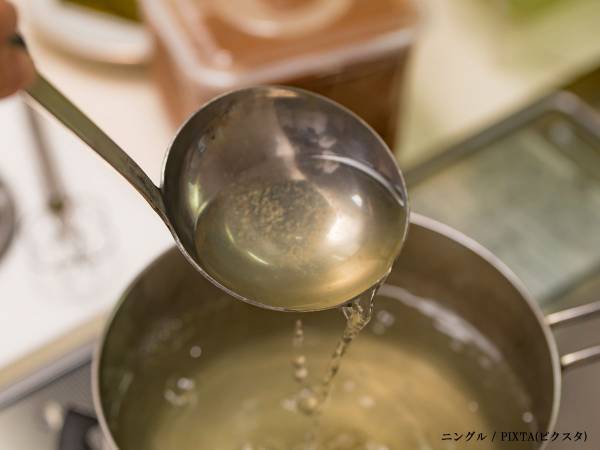 だし汁が余ったら、どう保存する？　マルコメの解説に「真似します」