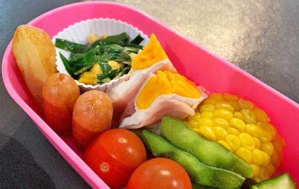 火を使わずにハムエッグ！　弁当にも使える裏技に「感動した」