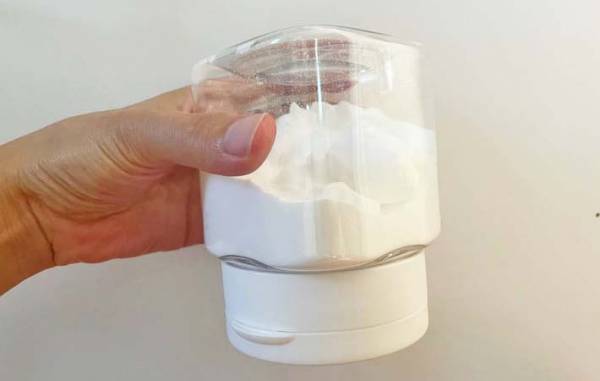 １００均『調味ボトル』の思わぬ使い道を発見！　「超ラクになりそう」