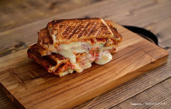 アレで『パンを』挟むと？　「天才！」「絶対においしいやつ」