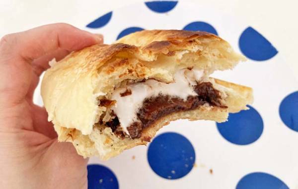 『ホワイトデニッシュショコラ』をもっとおいしく！　山パンの簡単レシピに「うっとり」