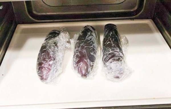 ナスをレンチンして…？　試した結果に「夏ずっとやる！」