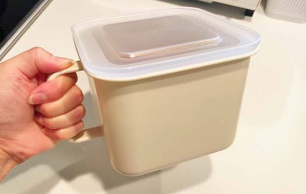 スリコで買った『保存容器』　思わぬ使い道に「重宝します」