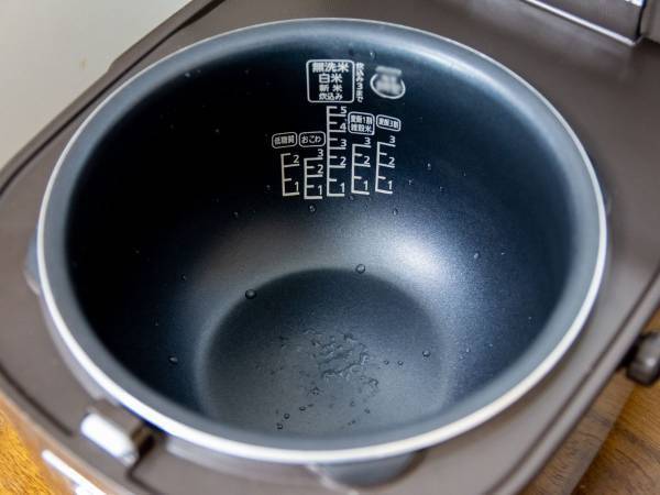 「絶対ここは洗って！」　炊飯器掃除の見落としに「外れるの知らなかった」