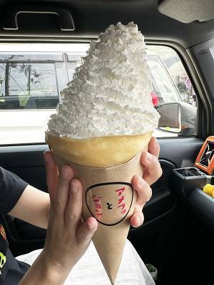 店員「ご注文の品です！」　客が吹き出した理由に「二度見した」「え、やばっ」