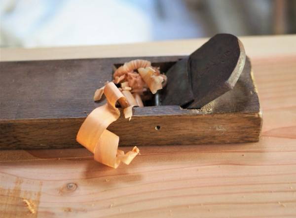 まな板の買い替え、いつがベスト？　専門店の回答に「マジかよ…」