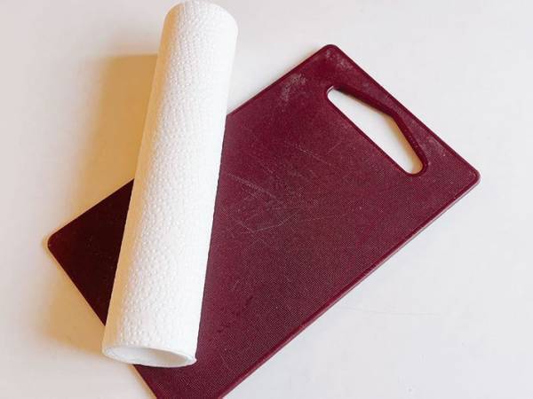 手で拭かないで！　こぼしたケチャップが一瞬で…？