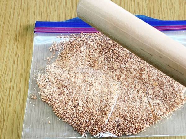 すり鉢を使わずに『すりごま』を作る裏技に「捨てなくてよかった！」