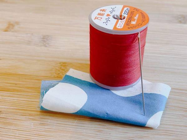 まだ糸通し使ってる？　まさかの通し方に「ビックリした」