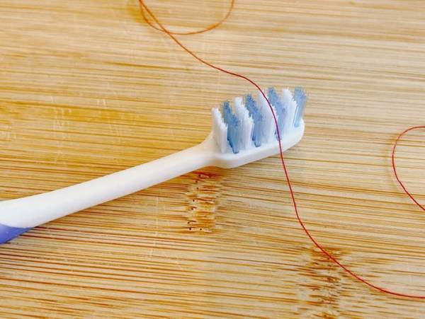 まだ糸通し使ってる？　まさかの通し方に「ビックリした」