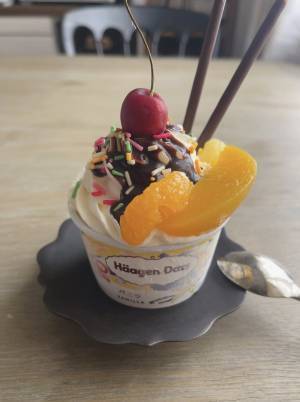 気分をブチ上げる『ハーゲンダッツの食べ方』が、コレ　「まるで貴族」「天才か」