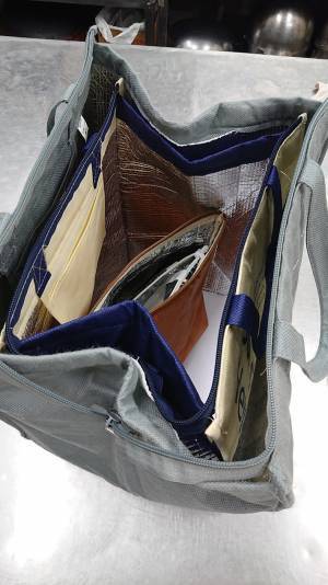 保冷バッグの『意外な使い方』に「その発想はなかった」　使うのは１つではなく…