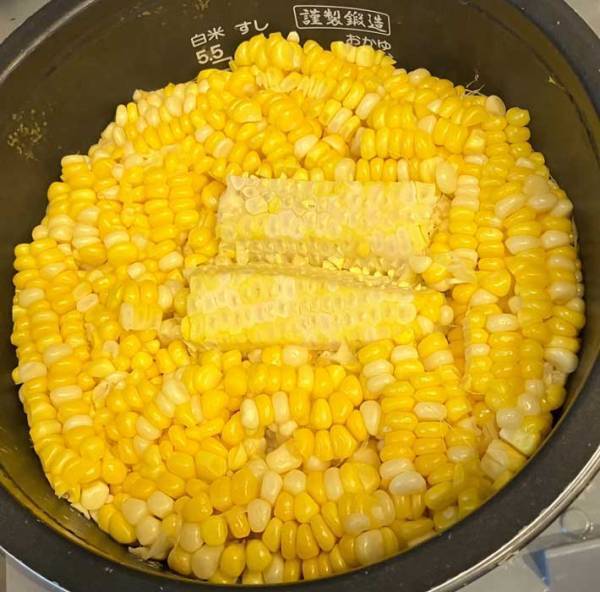 トウモロコシご飯はこう作る！　農家が教える方法に「最高すぎる」「いいこと聞いた」