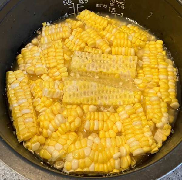 トウモロコシご飯はこう作る！　農家が教える方法に「最高すぎる」「いいこと聞いた」